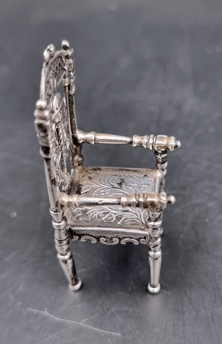 fauteuil miniature poupée en argent de style empire poinçons visibles -photo-4