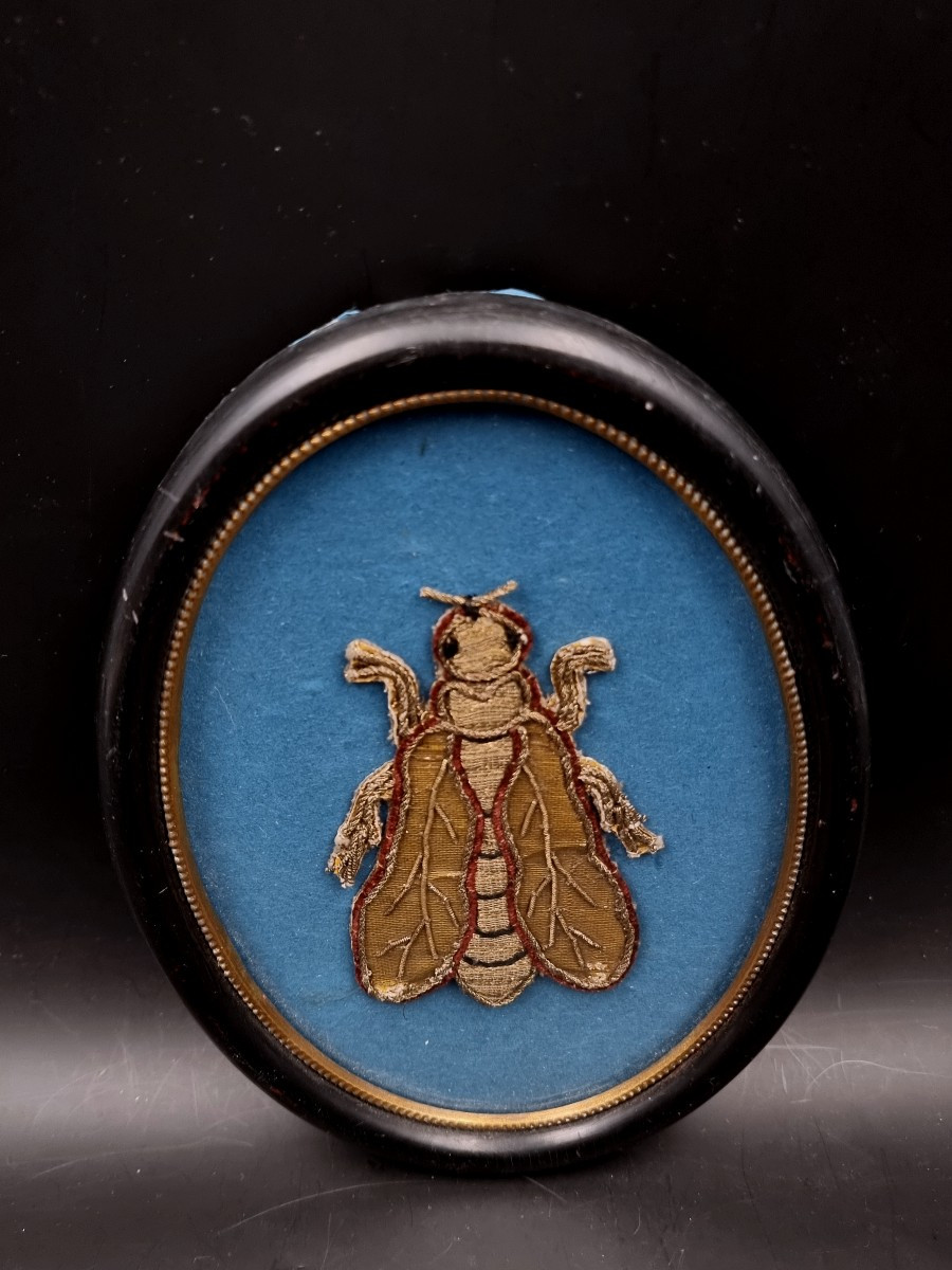 A Bee Embroidered In Gold And Silver Thread On Fabric, A Symbol Of Napoleon, From A Tapestry.-photo-2