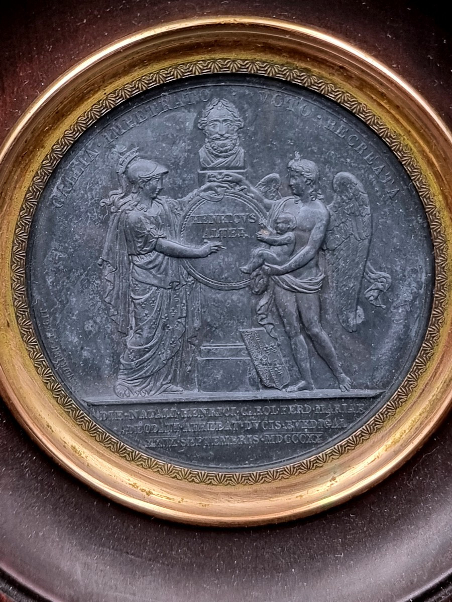 Medal Commemorating The Birth Of The Duke Of Bordeaux (1820) -photo-2