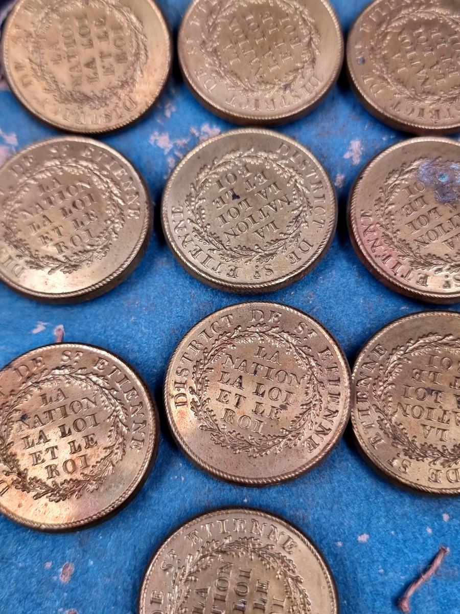 Sheet Of 10 Revolutionary Buttons, District Of St Etienne, The Nation, The Law, The King, Cheek, Wood-photo-2