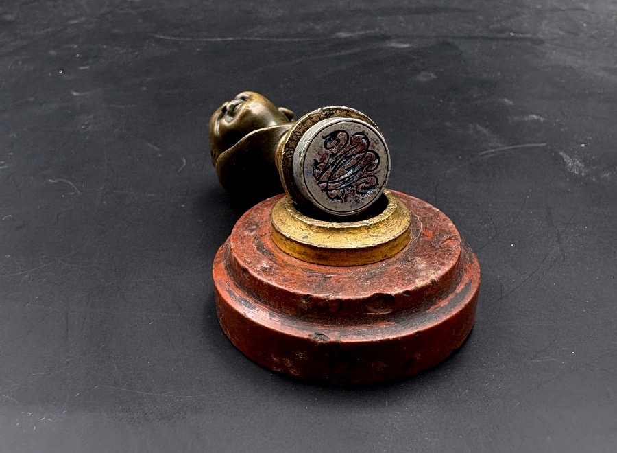 Bronze Seal Depicting -photo-2