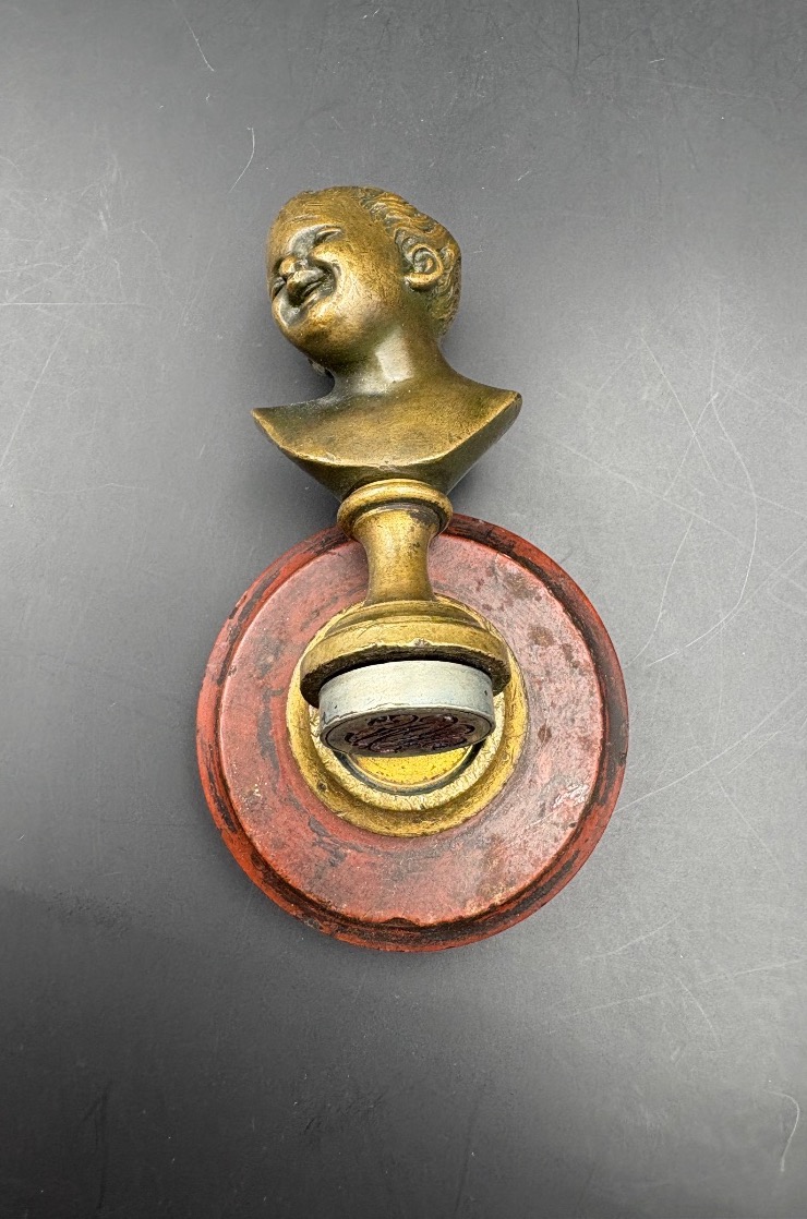Bronze Seal Depicting -photo-3