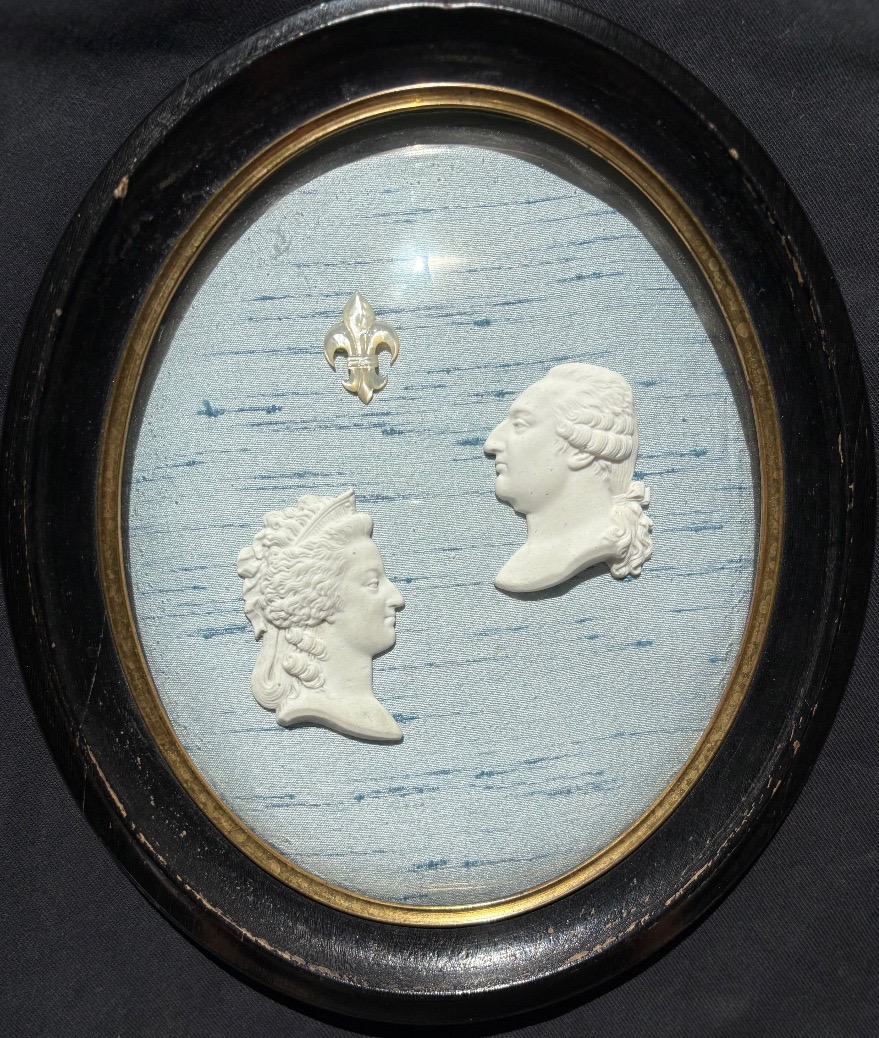 Biscuit-style Profiles Of The French Royal Couple: Queen Marie Antoinette And King Louis XVI-photo-2