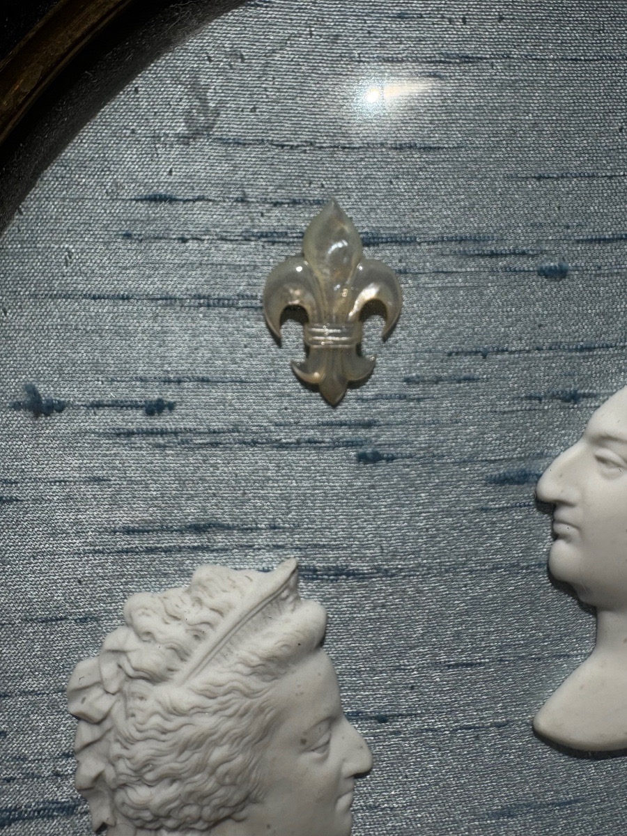 Biscuit-style Profiles Of The French Royal Couple: Queen Marie Antoinette And King Louis XVI-photo-2