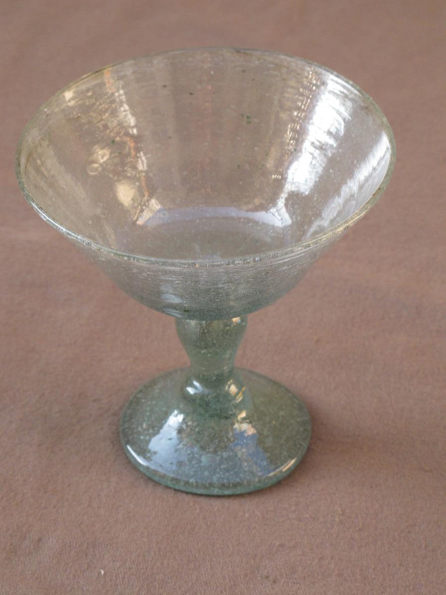 Coupe Sur Pied En Verre époque XVIII ème Siècle Extrêmement Bullée-photo-4