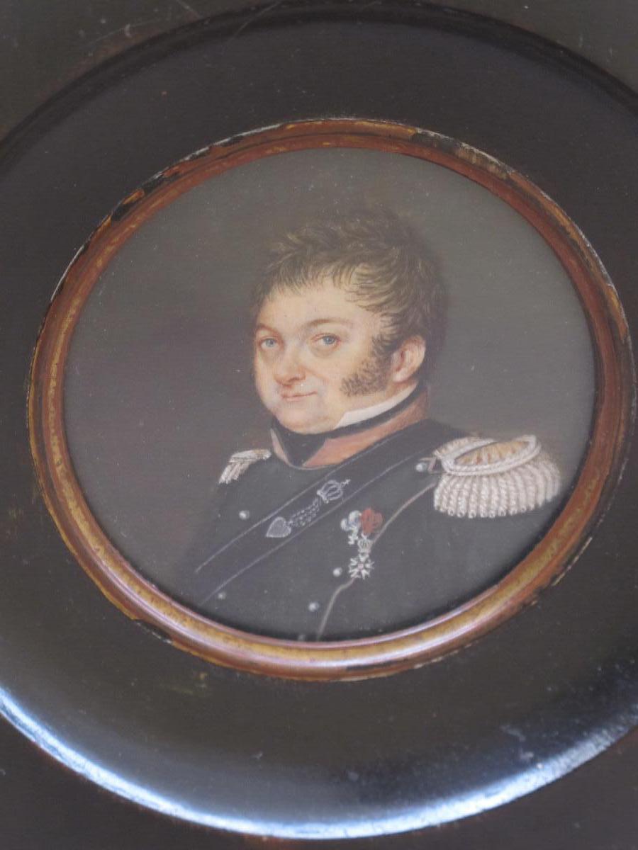 Miniature On Ivory Military Chasseur Wearing The Legion Of Honour And The Loyalty-photo-3