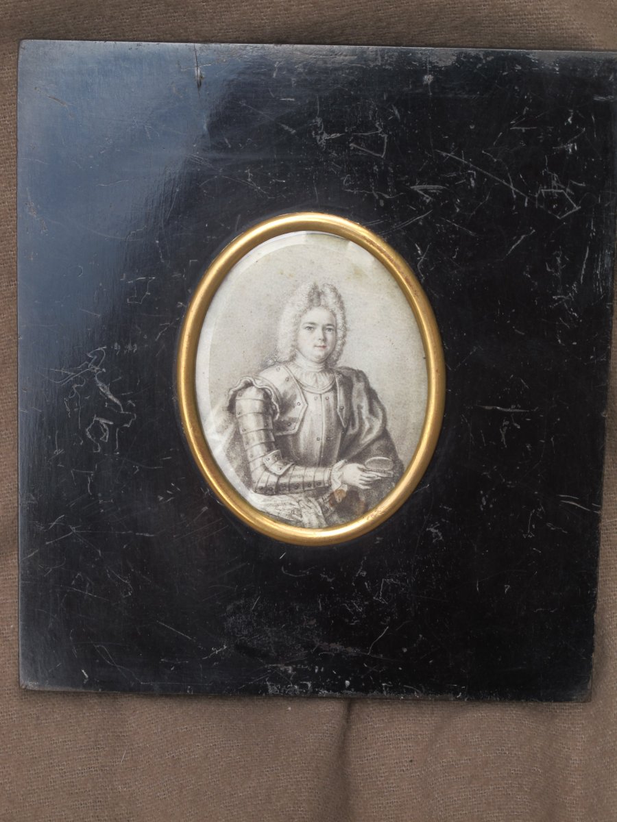 Miniature Lord In Armor With Snuffbox Drawing Of A Very Great Finesse-photo-3