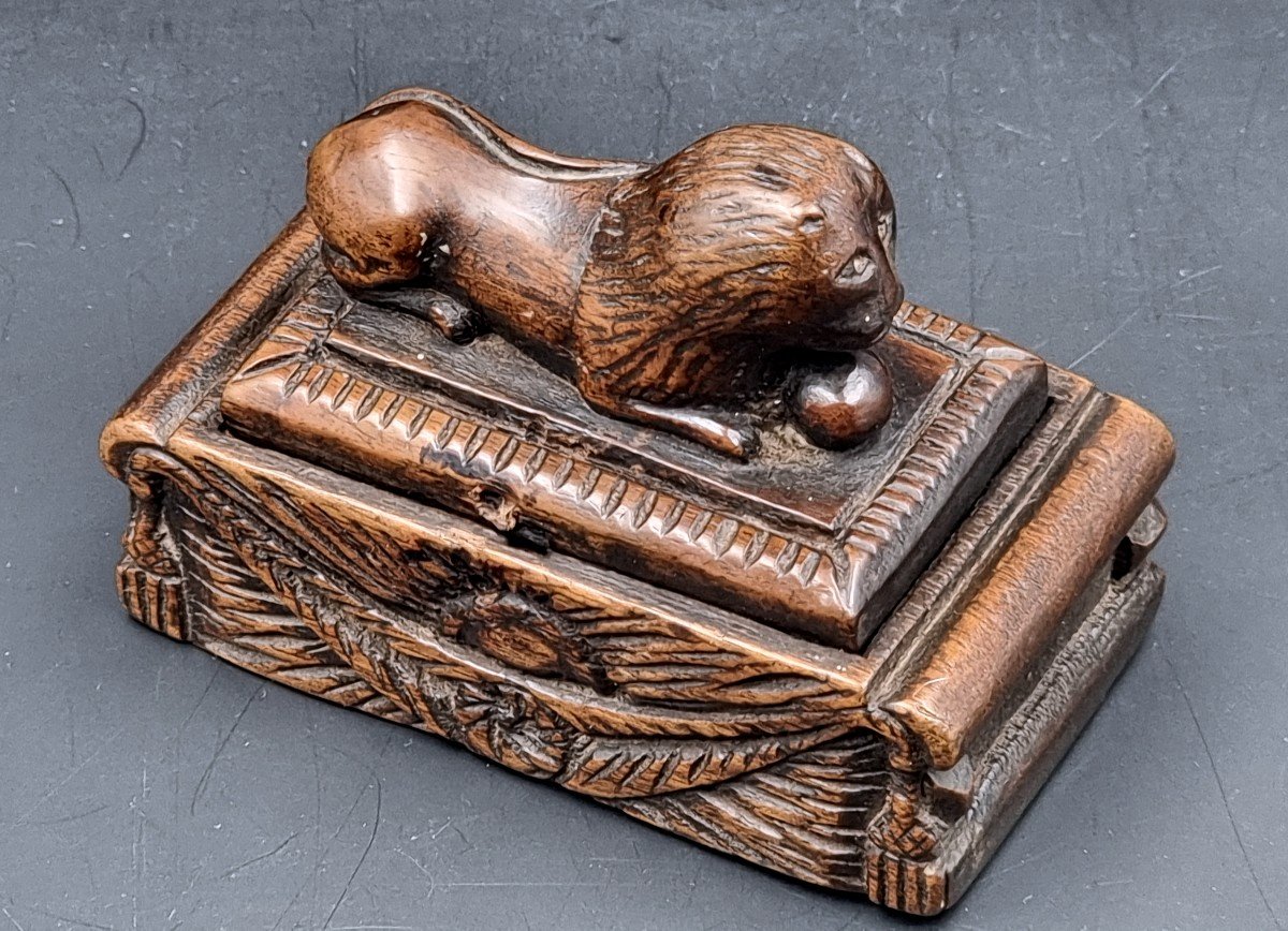 Zoomorphic Snuff Box Representing A Carved Lion Lying Down, Popular Work Of The XIX E Century-photo-5