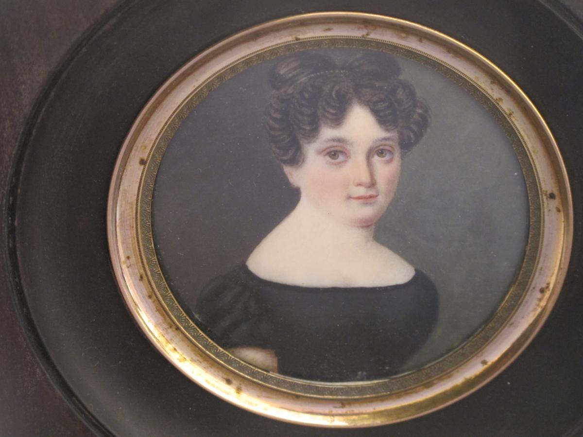 Miniature On Ivory Brassier Marie De Latour d'Auvergne-photo-2
