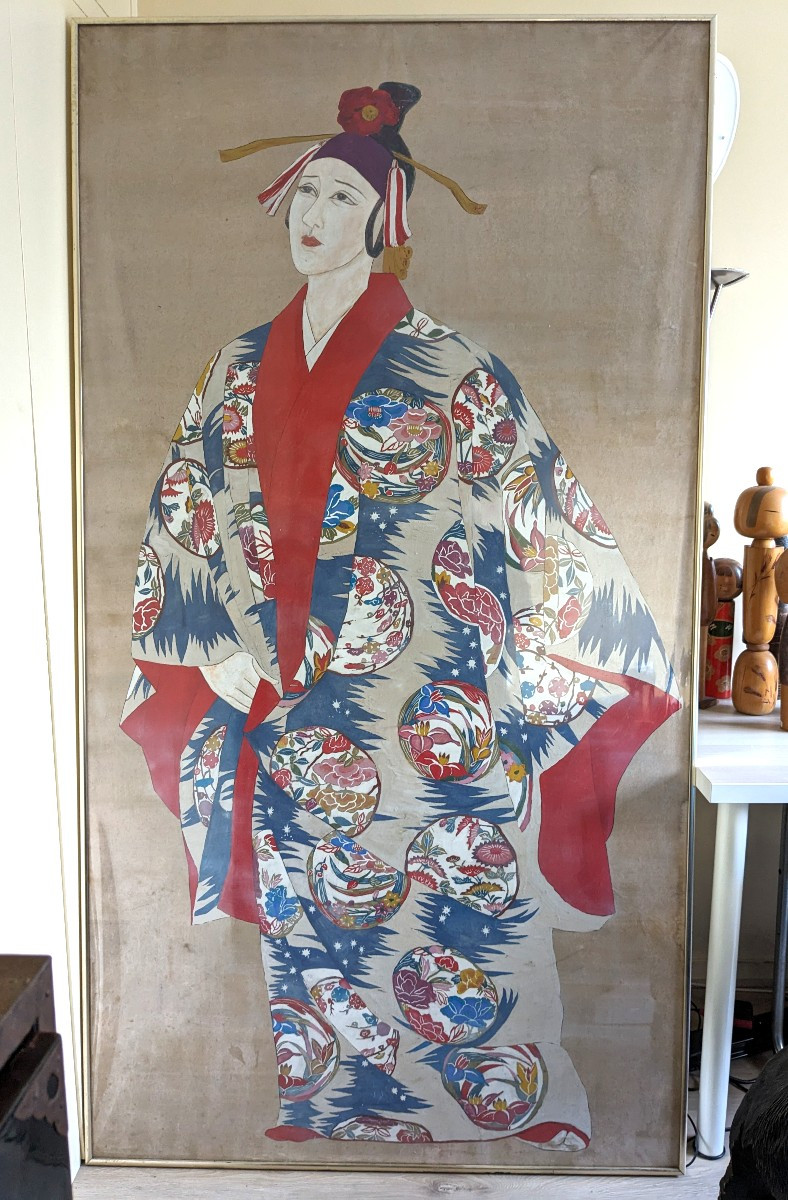 Japanese Woman In A Floral Kimono - 198 X 107 Cm Gouache - Circa 1970