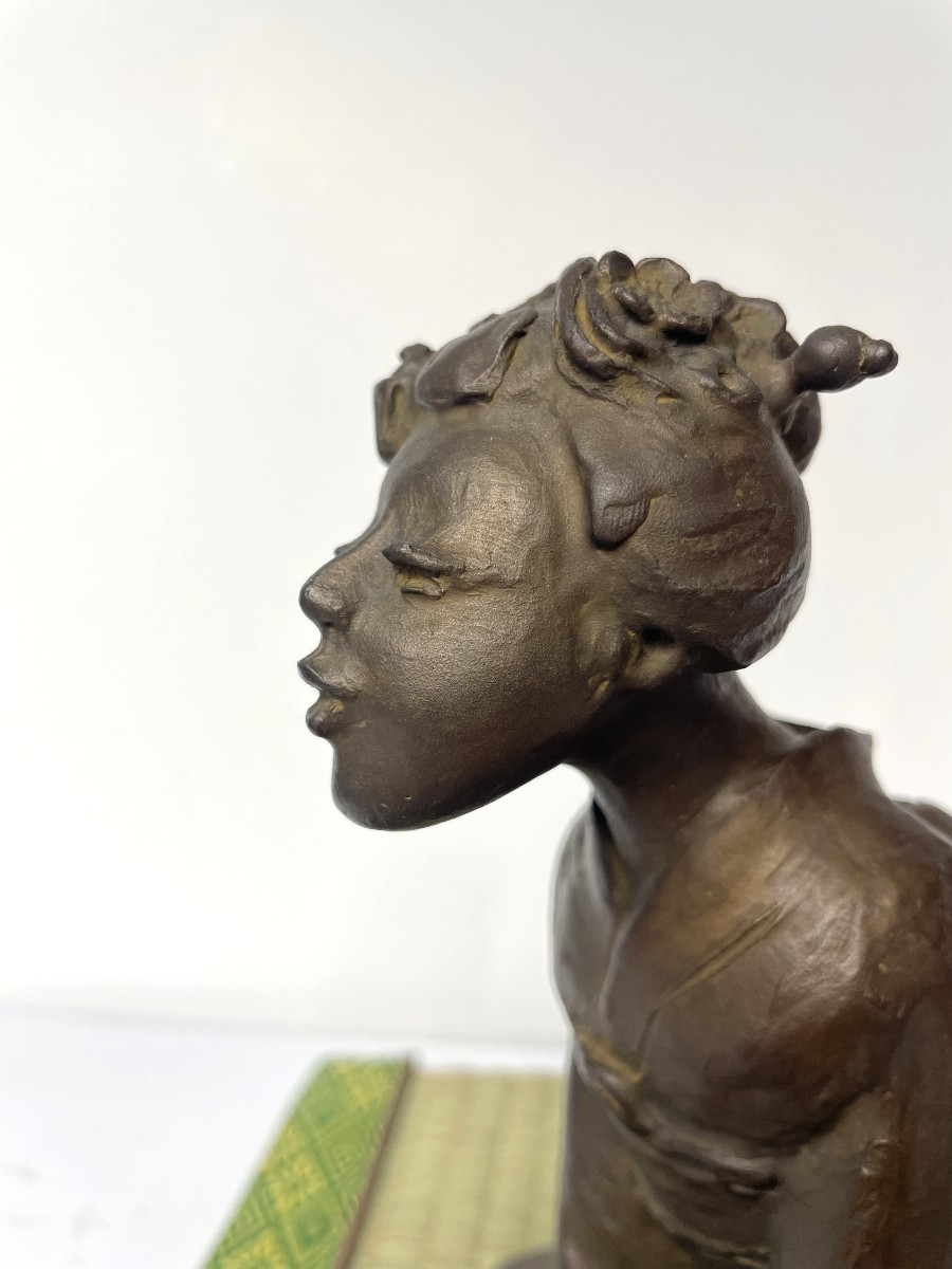Une geisha moqueuse  - bronze circa 1970-80 #579-photo-2