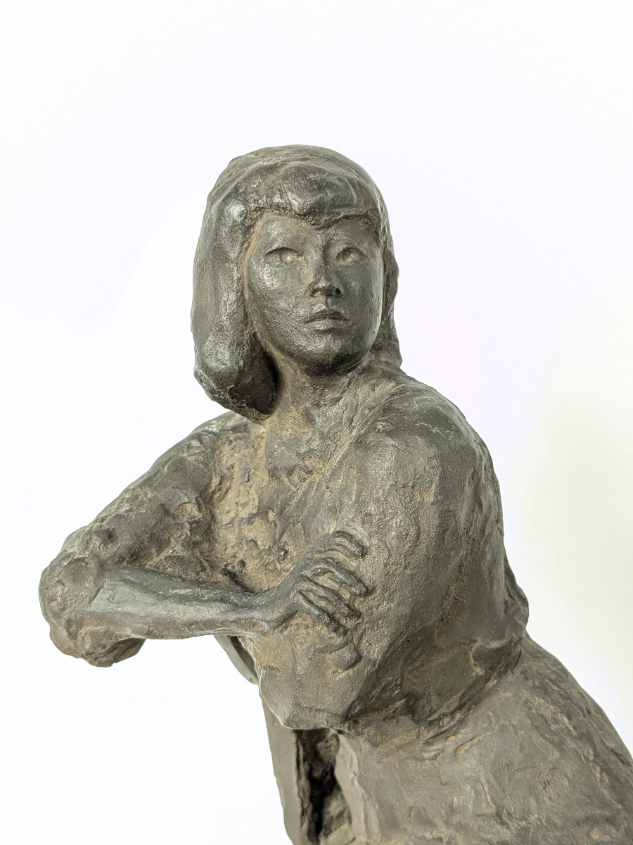 Jeune femme accoudée. Bronze circa 1960 #722-photo-3