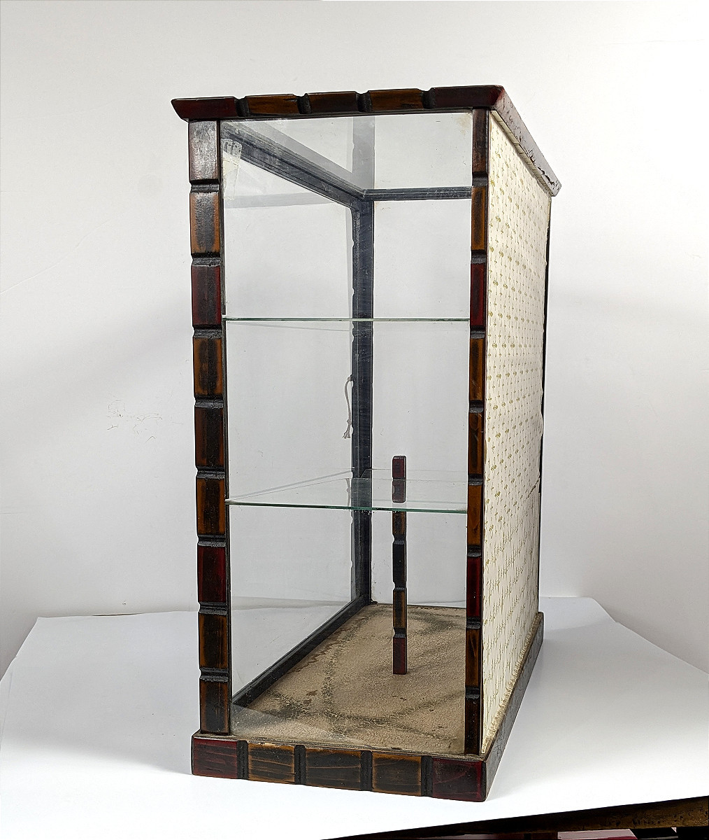 Vintage Collector's Display Case - 1950-70 --photo-5