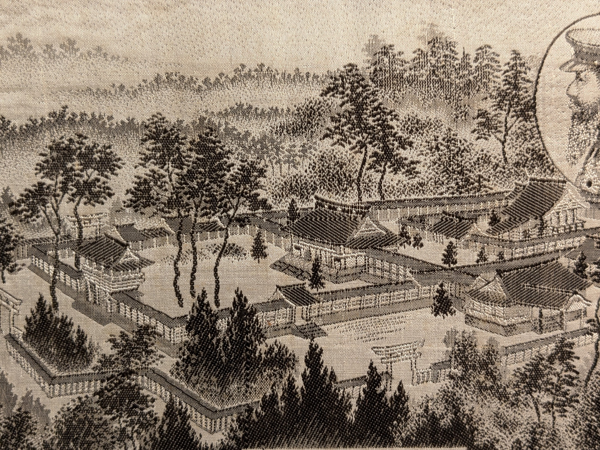 An Imperial Embroidered Couple - Japan, Early 20th Century-photo-3