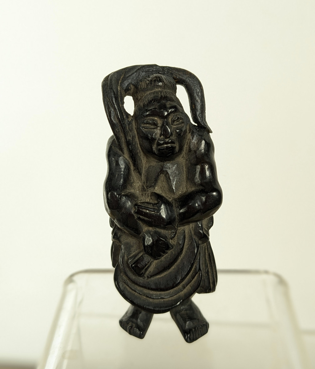 Netske With Monk Motif - Late 19th Century Wood-photo-3