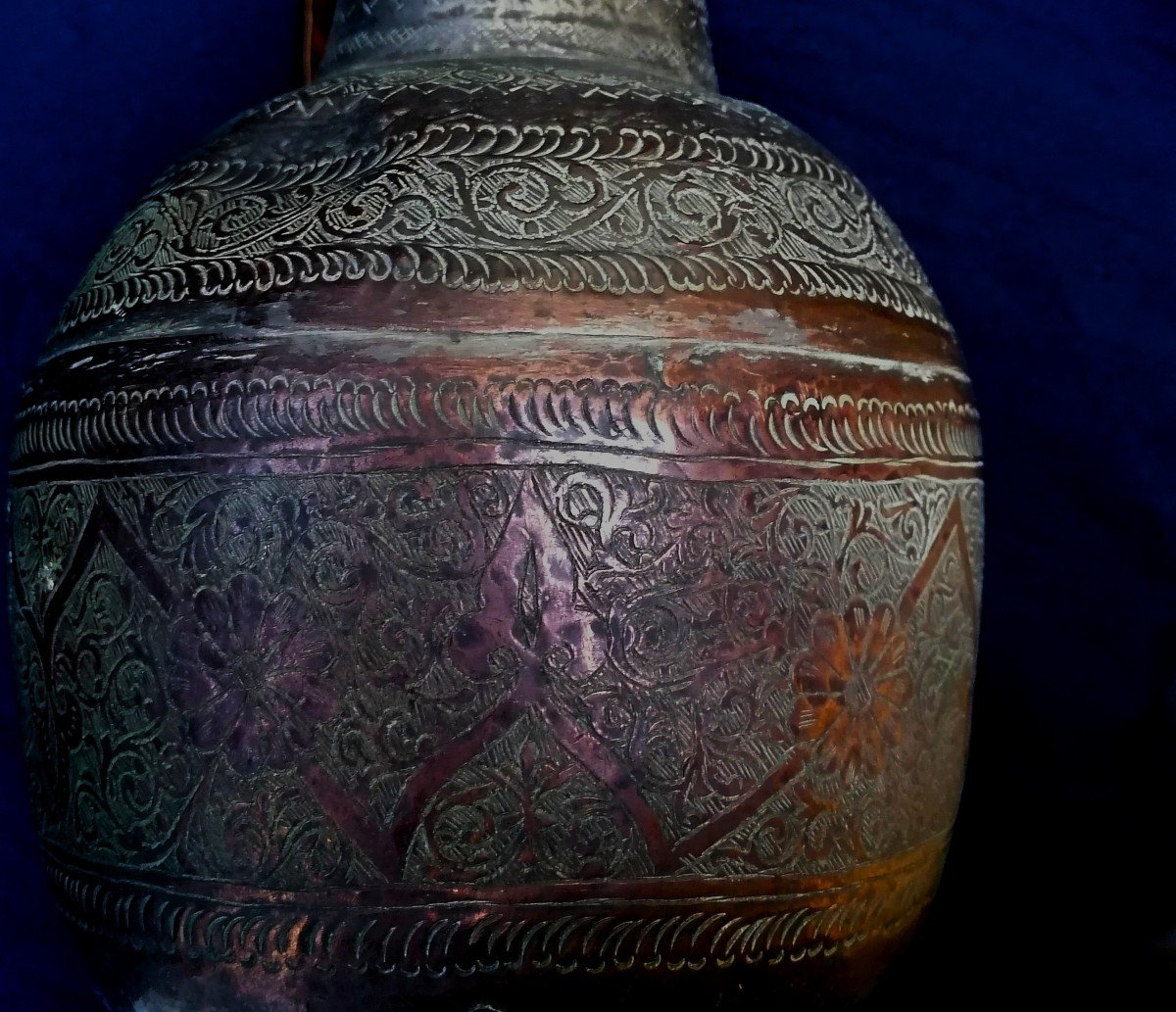  Tinned Copper Jug - Persia - Iran - 19th Century - Qajar? - Beautiful Chiseling And Patina --photo-2