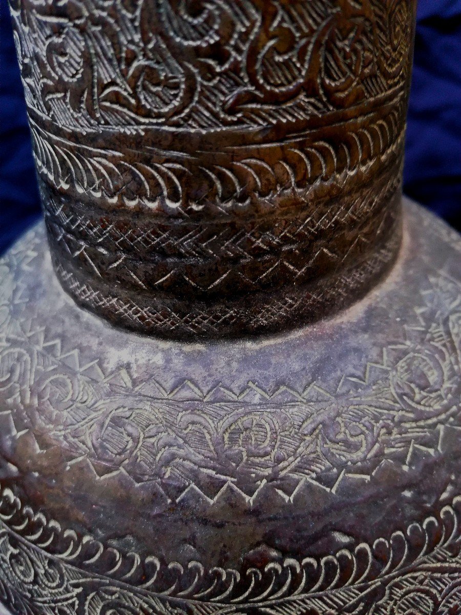  Tinned Copper Jug - Persia - Iran - 19th Century - Qajar? - Beautiful Chiseling And Patina --photo-3