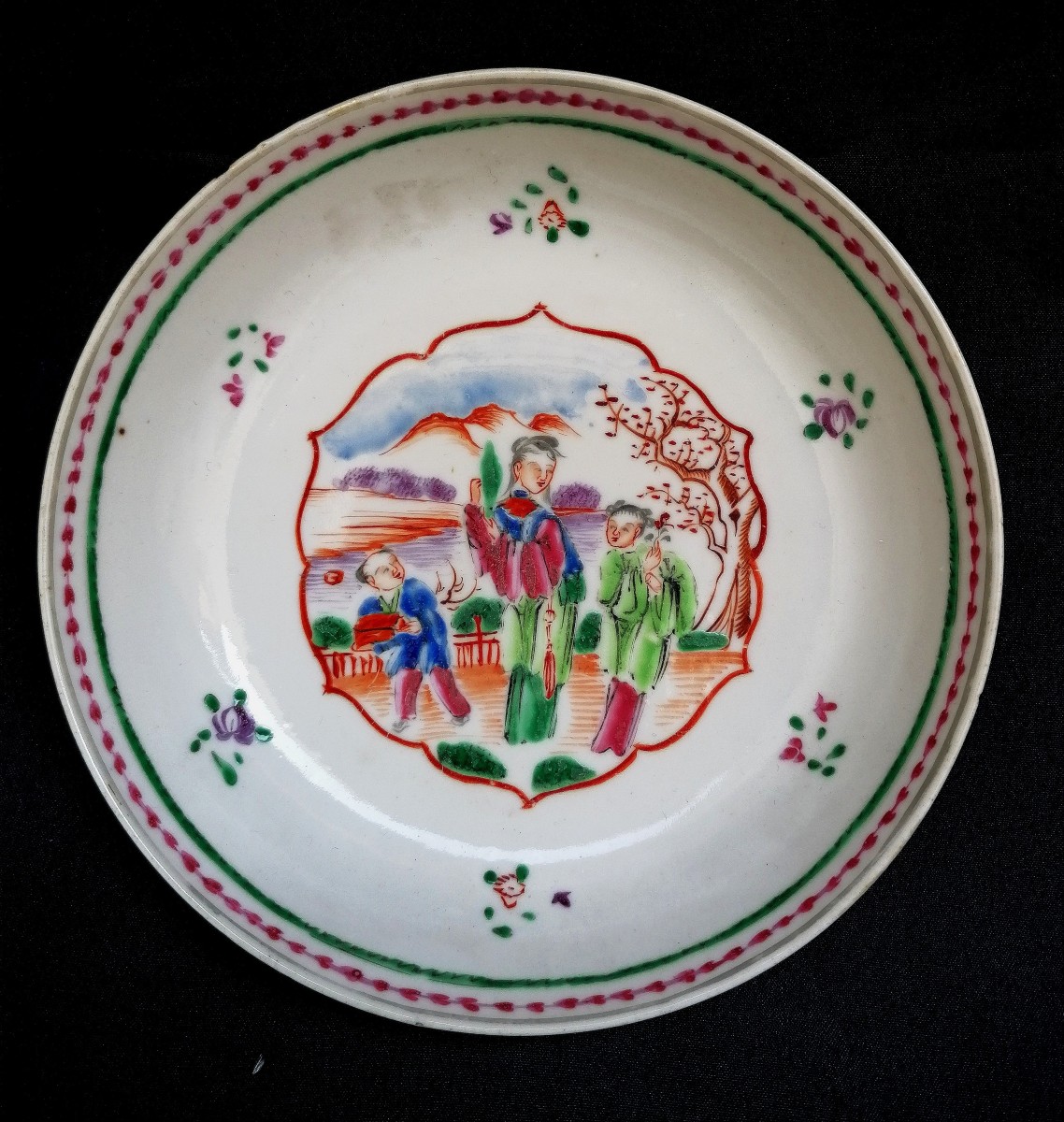 BOL ET COUPELLE - PORCELAINE DE CHINE - QIANLONG - XVIIIEME - SCENES ANIMEES DE PERSONNAGES --photo-2