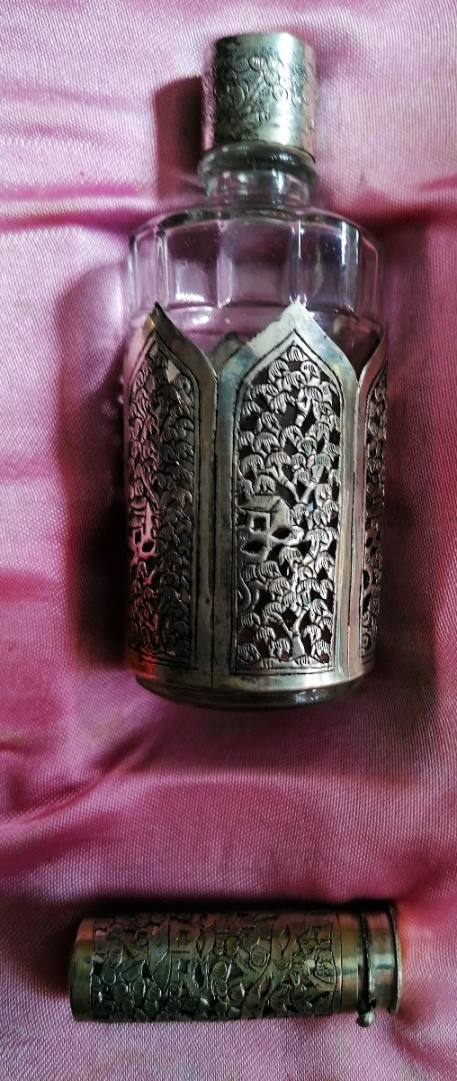 Toiletry Set - Asian Decor - Vietnam - -photo-1