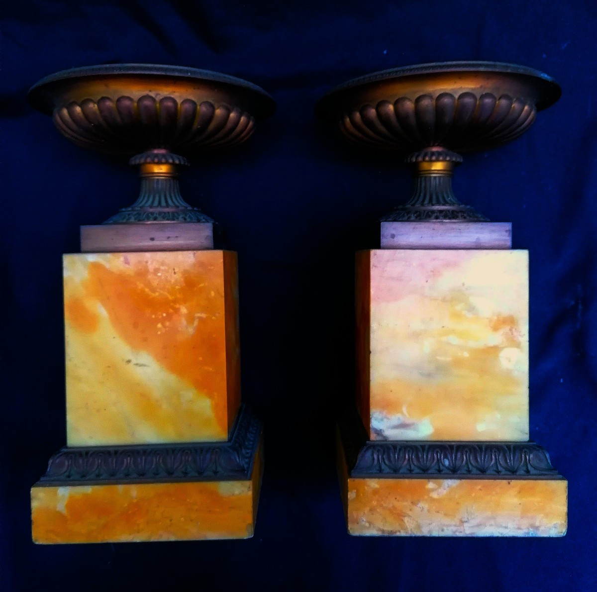 Pair Of Bronze And Sienna Marble Tazzas - Charles X Or Restoration Period - -photo-2