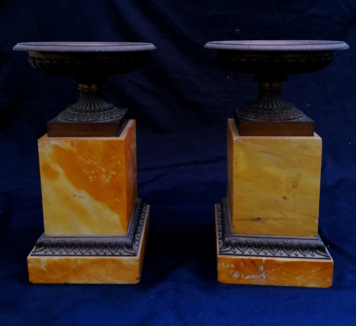 Pair Of Bronze And Sienna Marble Tazzas - Charles X Or Restoration Period - 