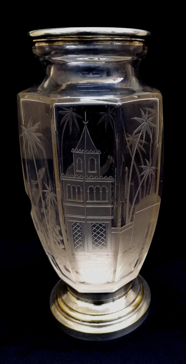 VASE EN CRISTAL TAILLE EN CAMEE  A LA ROUE A DECOR TOURNANT ORIENTALISTE - XIX-XXEME --photo-3