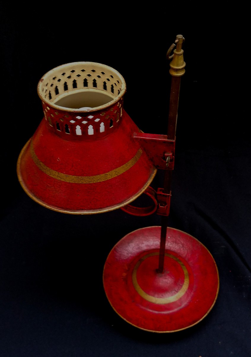 LAMPE QUINQUET OU BOUILLOTE EN TOLE PEINTE - XIX-XXEMESIECLE -