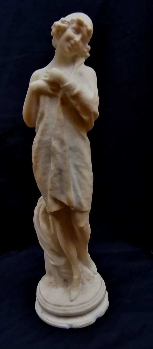 SCULPTURE ART DECO - PORTRAIT D'UNE ELEGANTE - EAU PETRIFIEE OU CALCAIRE - CIRCA 1930 -