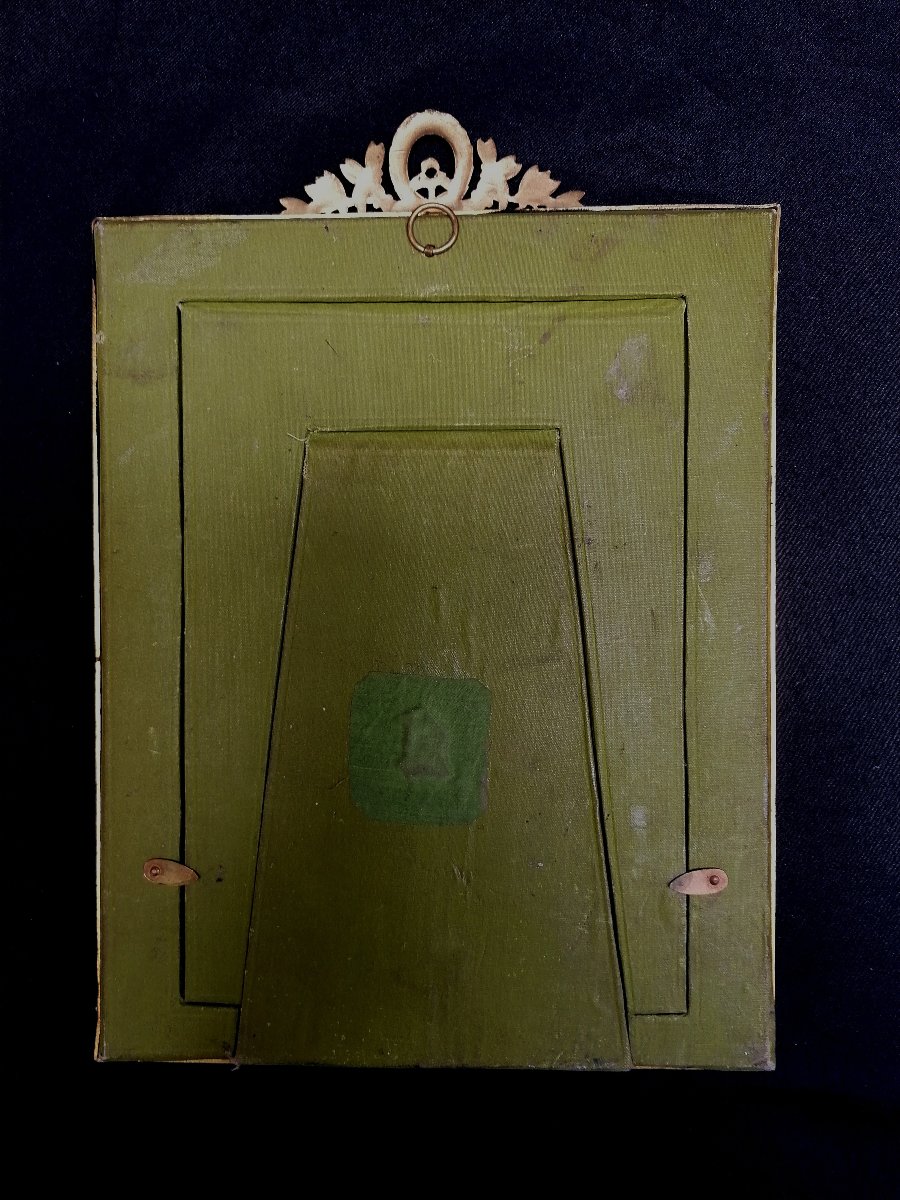 CADRE DE STYLE LOUIS XVI EN BRONZE ET LAITON CISELE ET DORE - EPOQUE FIN XIX DEBUT XXEME --photo-4