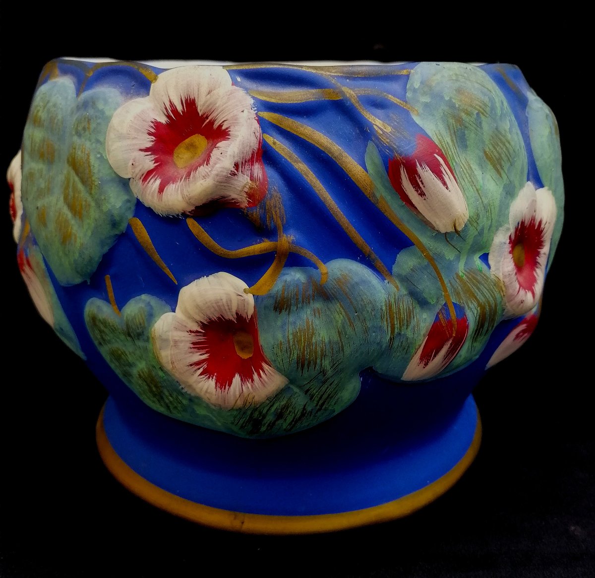 JARDINIERE EN BISCUIT D'EPOQUE ART NOUVEAU - DECOR DE FLEURS - DECOR PEINT NON EMAILLE - 