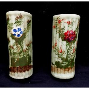 DEUX BOUQUETIERES EN PORCELAINE CELADON DU JAPON - EPOQUE MEIJI - FIN XIXEME -