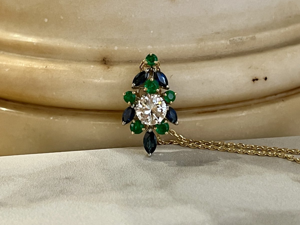 Two-tone Gold Pendant, Exceptional 1.32-carat White Diamond (e Si1 Clarity), Emeralds And Sapphires -photo-2