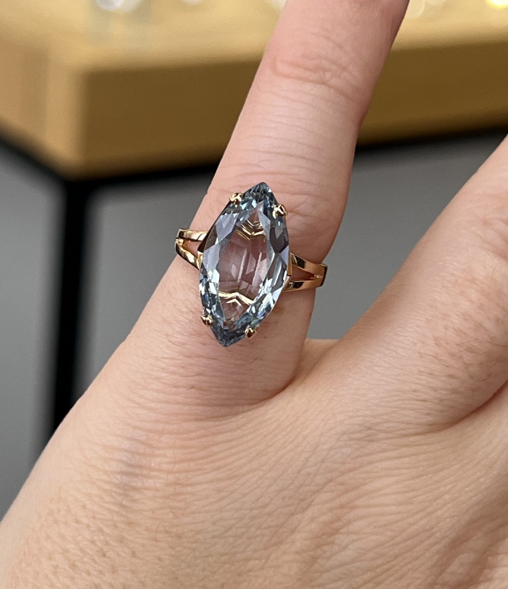 Rose Gold Ring With A 4-carat Marquise-cut Aquamarine-photo-4