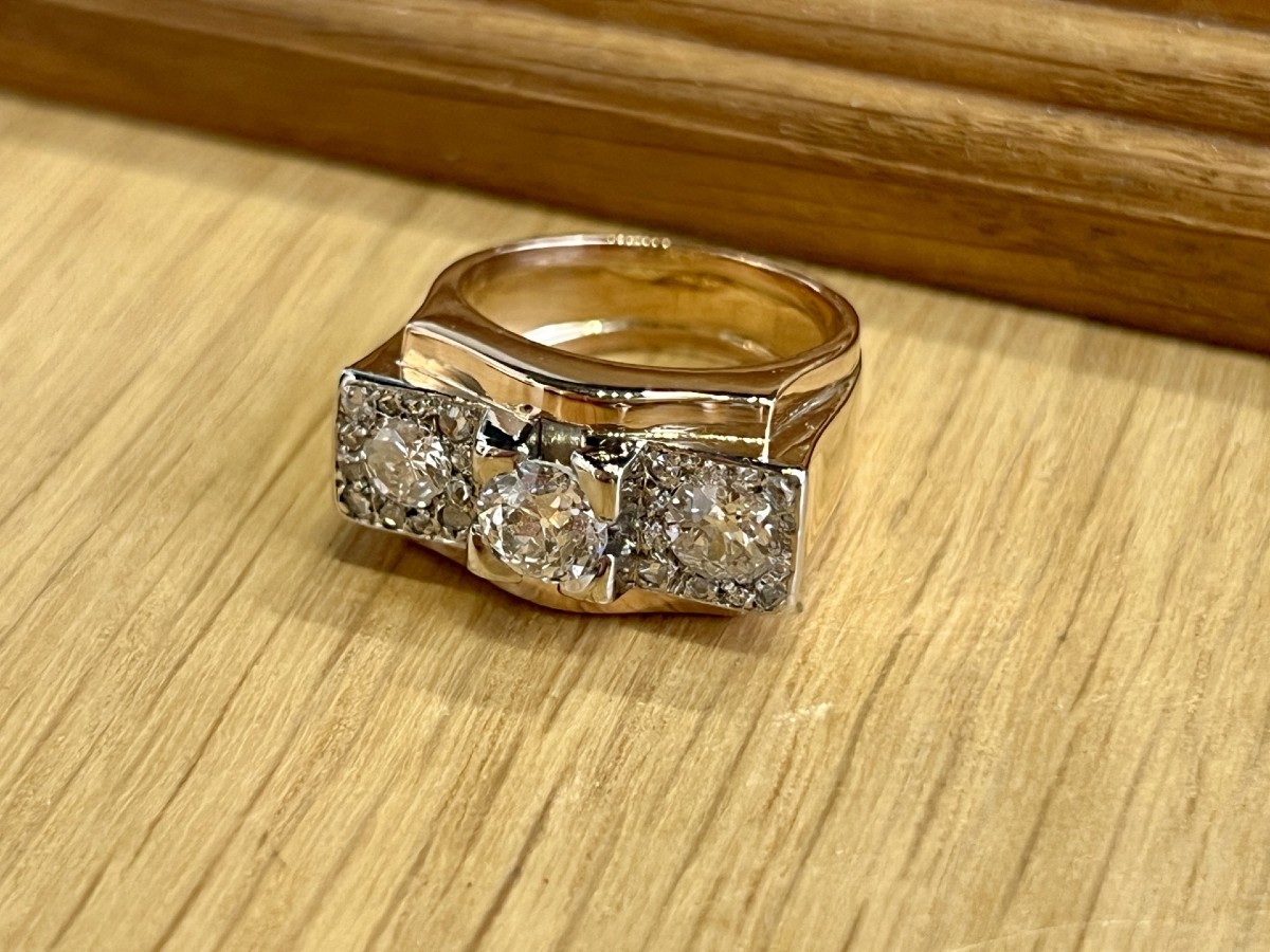 Tank Ring In Rose Gold, Platinum, 0.60 Carat Ta Diamond And Ta Diamonds Totaling 0.45 Carat, Circa 1940