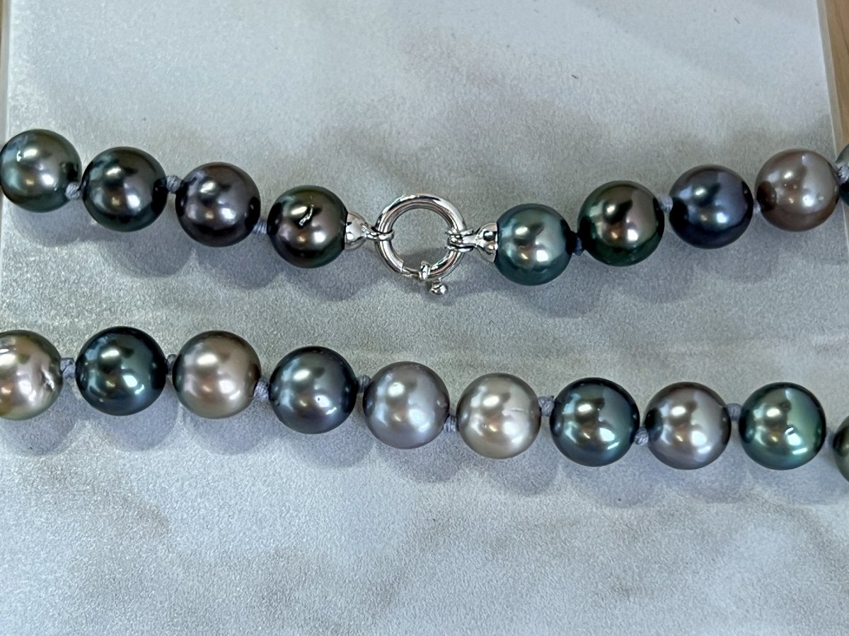  Collier en perles de Tahiti diamètre de 9,5 - 10 mm. Fermoir en or blanc-photo-2