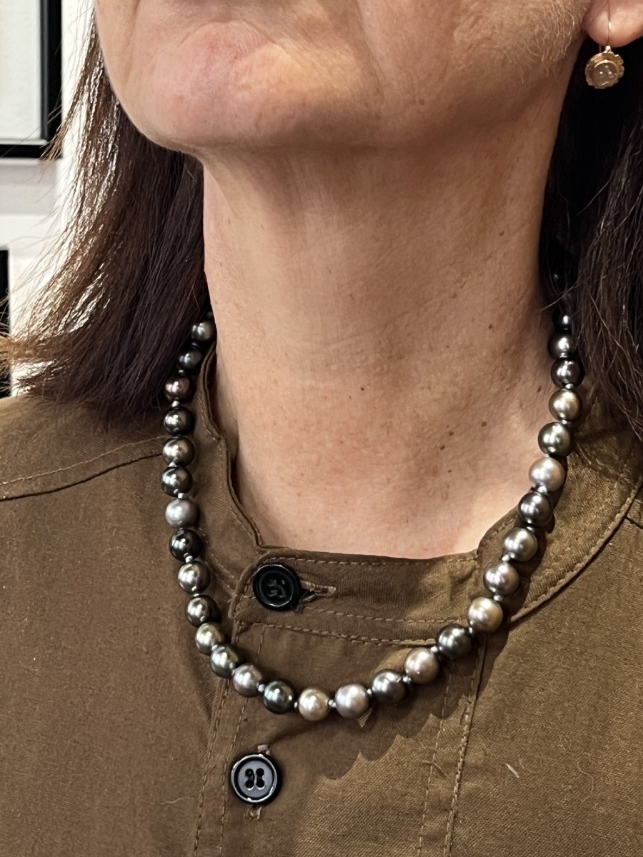  Collier en perles de Tahiti diamètre de 9,5 - 10 mm. Fermoir en or blanc-photo-4