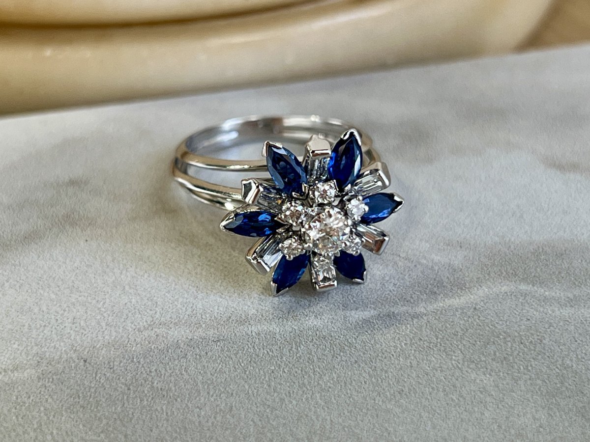 Flower Ring In White Gold, Marquise Sapphires (1 Carat), Baguette And Ta Diamonds Totaling 0.31 Carats-photo-3