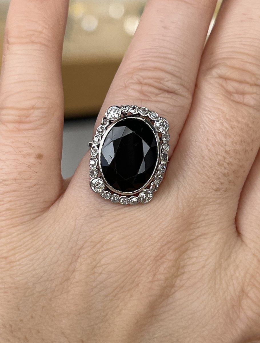 Marguerite Ring In White Gold, Platinum, 10.50 Carat Oval Sapphire And Ta Diamonds Totaling 0.60 Ct-photo-4