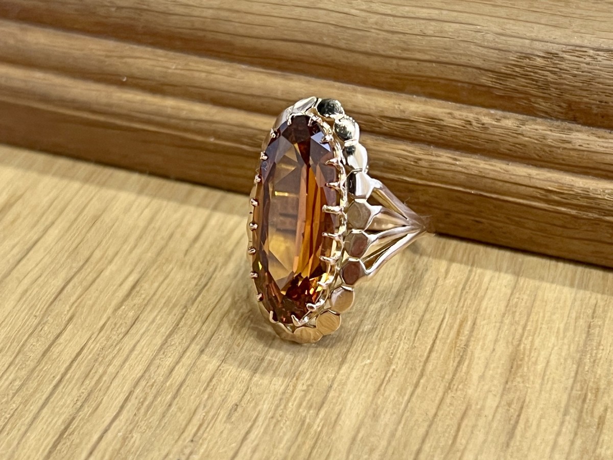 Bague en or rose et citrine de 6 carats