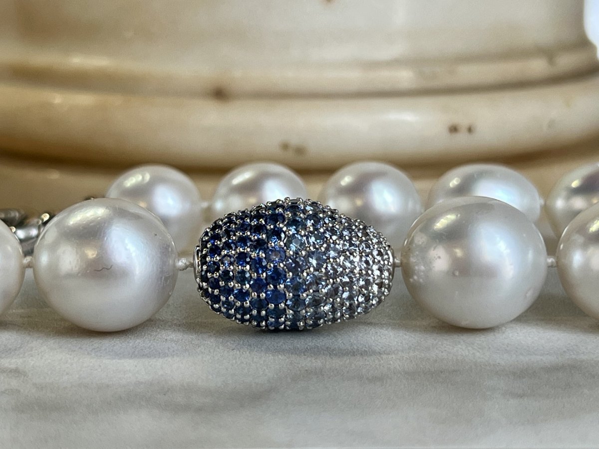 South Sea Pearls And Sapphires Necklace, 1.90 Carats. White Gold Clasp-photo-3