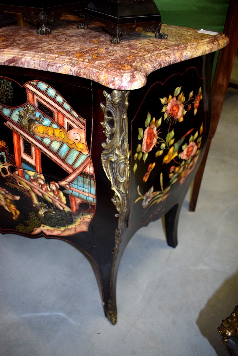 Coromandel Style  Chinese Lacquer Commode-photo-4