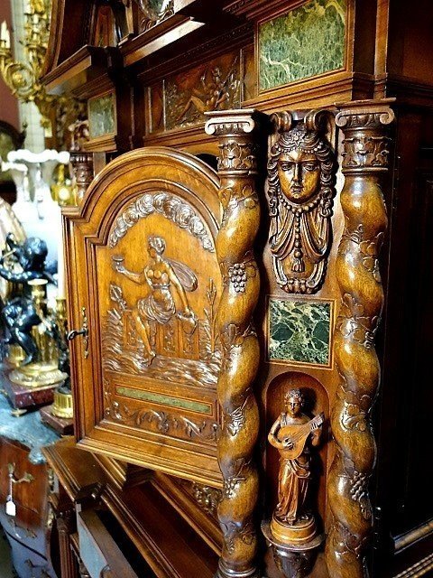 Renaissance Style Wallnut Cabinet-photo-4