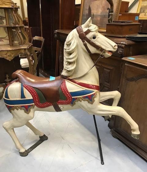 Cheval de carrousel-photo-2