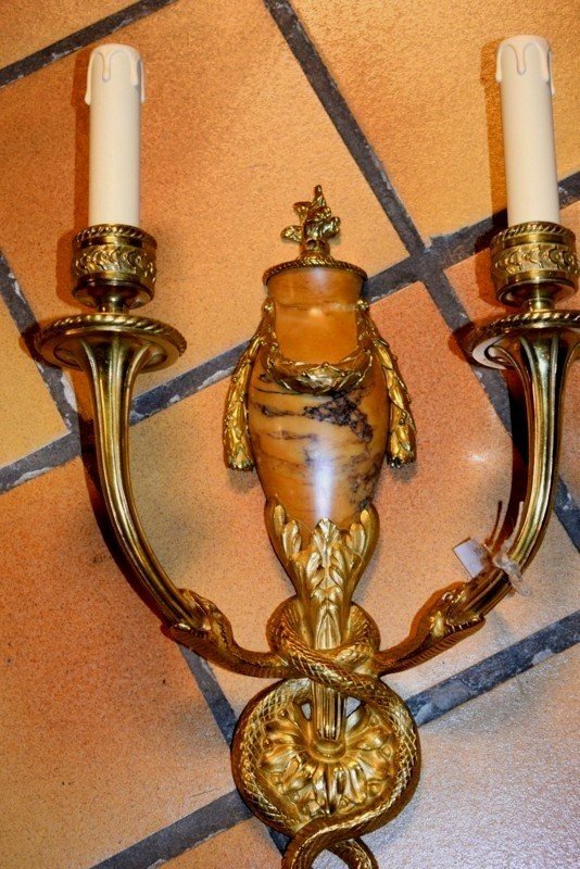 Set Of Four Sconces In Bronze And Marble-photo-3