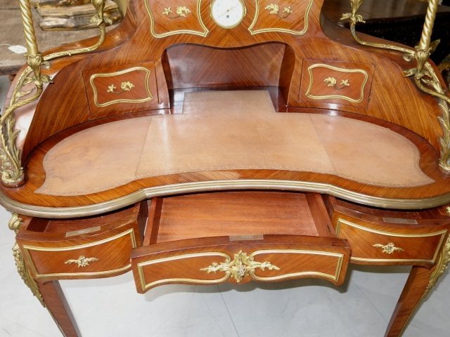 Lady Desk-photo-1