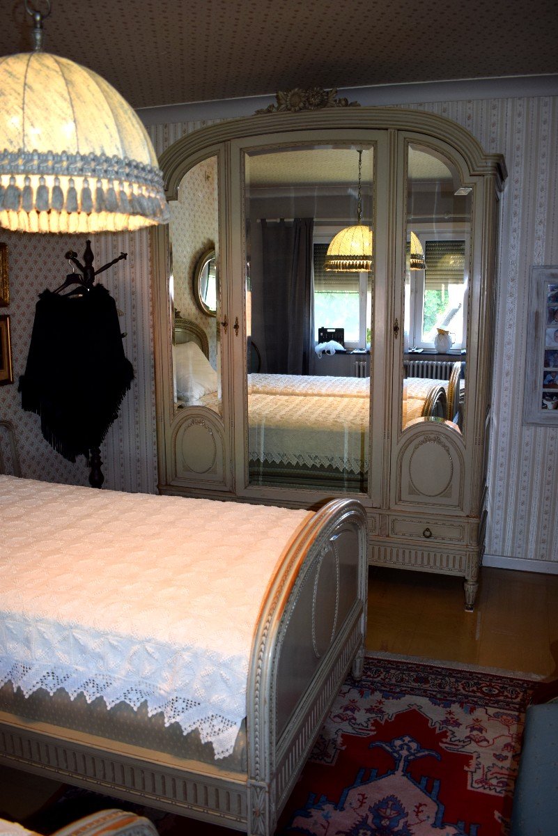 Louis XVI Style Bedroom In Polychrome Wood-photo-2