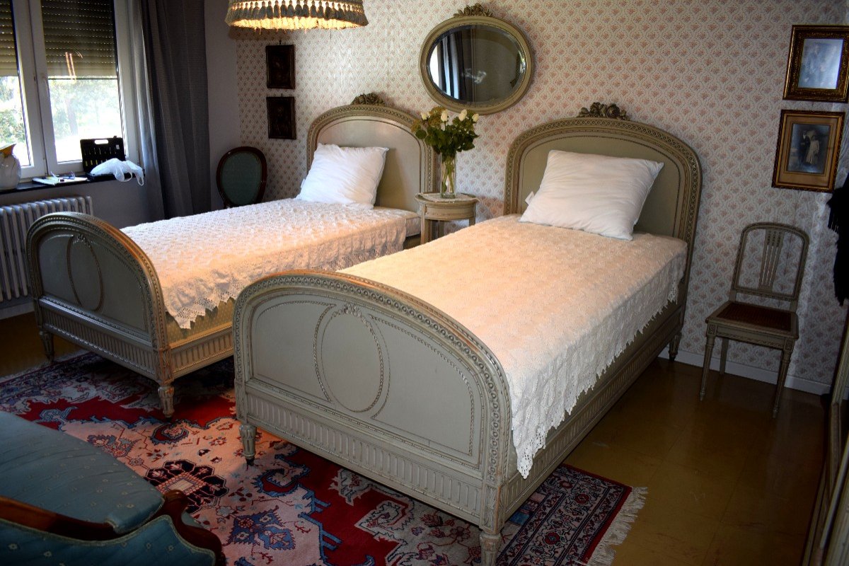 Louis XVI Style Bedroom In Polychrome Wood
