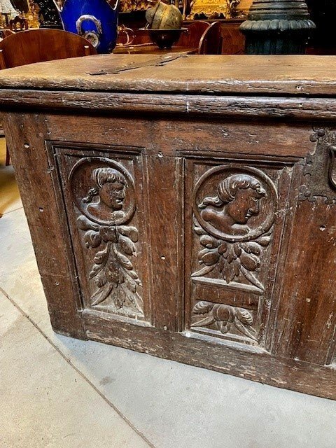 Renaissance Period Trunk-photo-2
