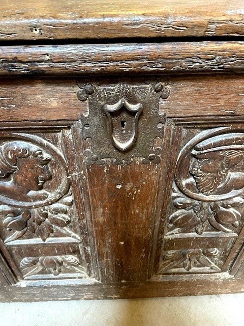 Renaissance Period Trunk-photo-4