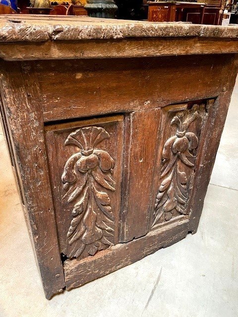 Renaissance Period Trunk-photo-2
